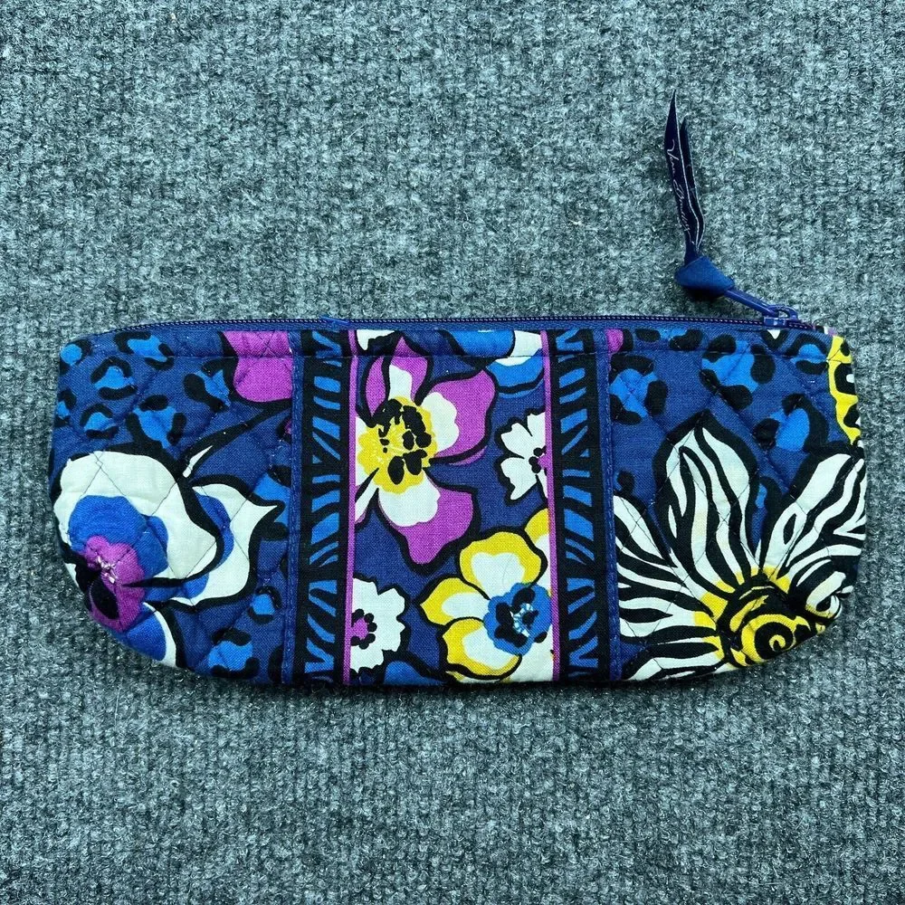 Vera Bradley Cosmetic Makeup‎ Bag Womens Quilted Zippered Blue Floral Pouch